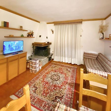 Trilocale Accogliente Con Camino A Pochi Minuti Da Madonna Di Campiglio Leilighet Spiazzo  Eksteriør bilde