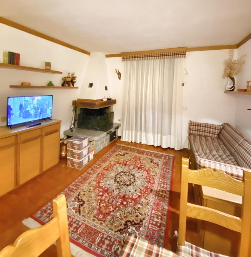 Trilocale Accogliente Con Camino A Pochi Minuti Da Madonna Di Campiglio Leilighet Spiazzo  Eksteriør bilde